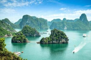 Ha Long Bay in Vietnam Beach